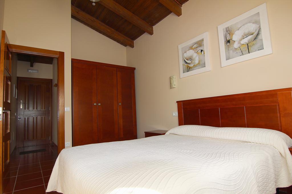 Apartamentos Rurales Senda Costera Hontoria 外观 照片