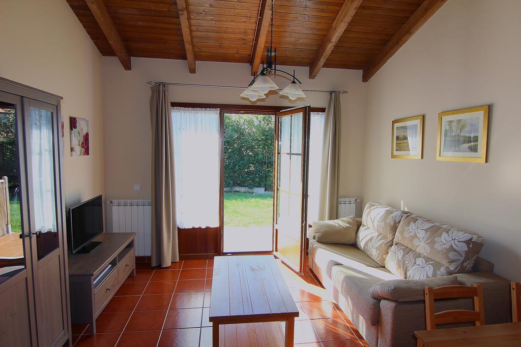 Apartamentos Rurales Senda Costera Hontoria 外观 照片