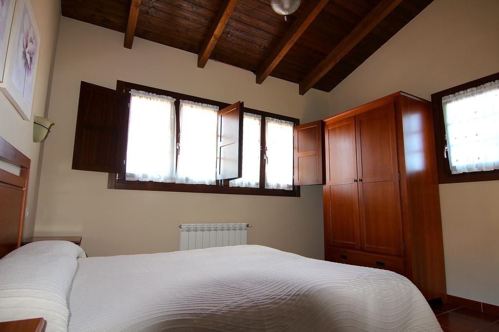 Apartamentos Rurales Senda Costera Hontoria 外观 照片