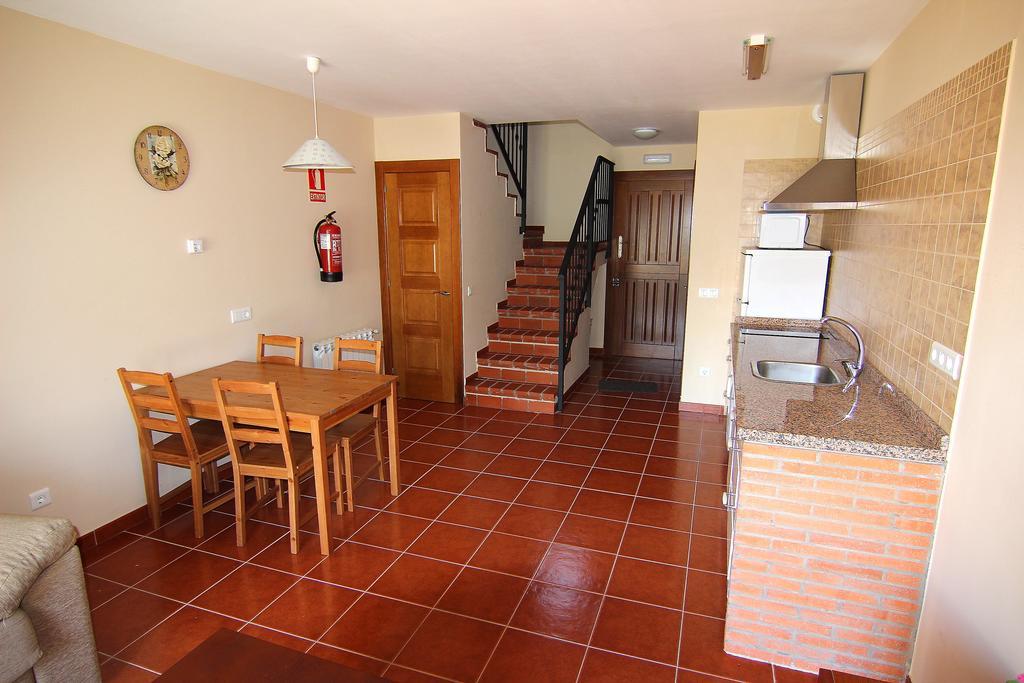 Apartamentos Rurales Senda Costera Hontoria 外观 照片